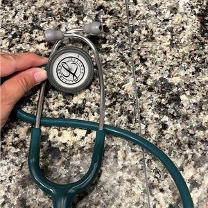 Littmann stethoscope green classic stethoscope